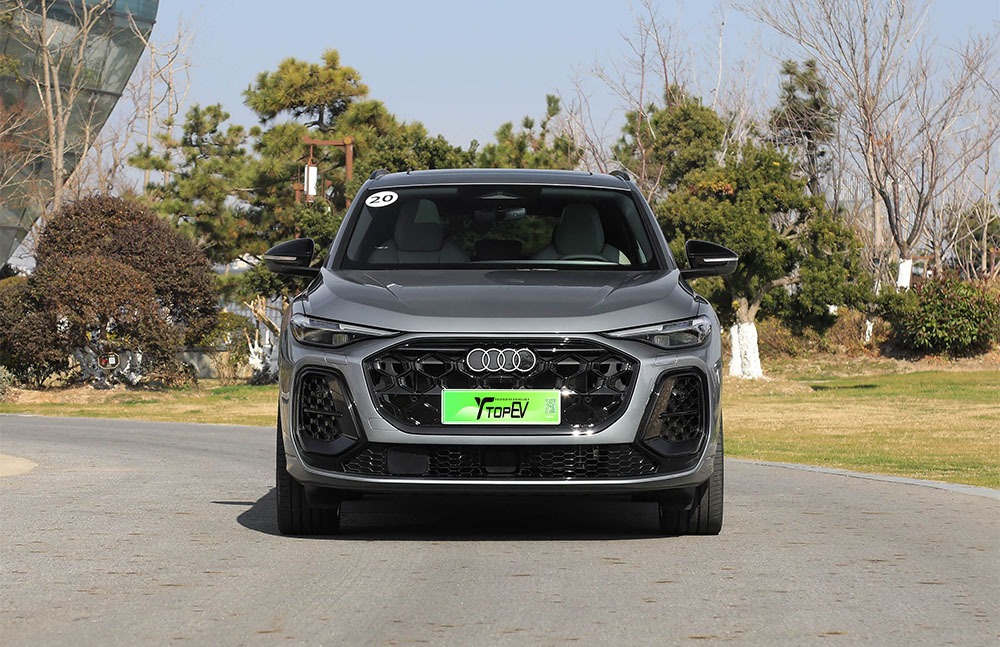 imgi_3_1_3(65) Audi Q5L 2026– Ready for Export From China | CAR IN CHINA - Image 1