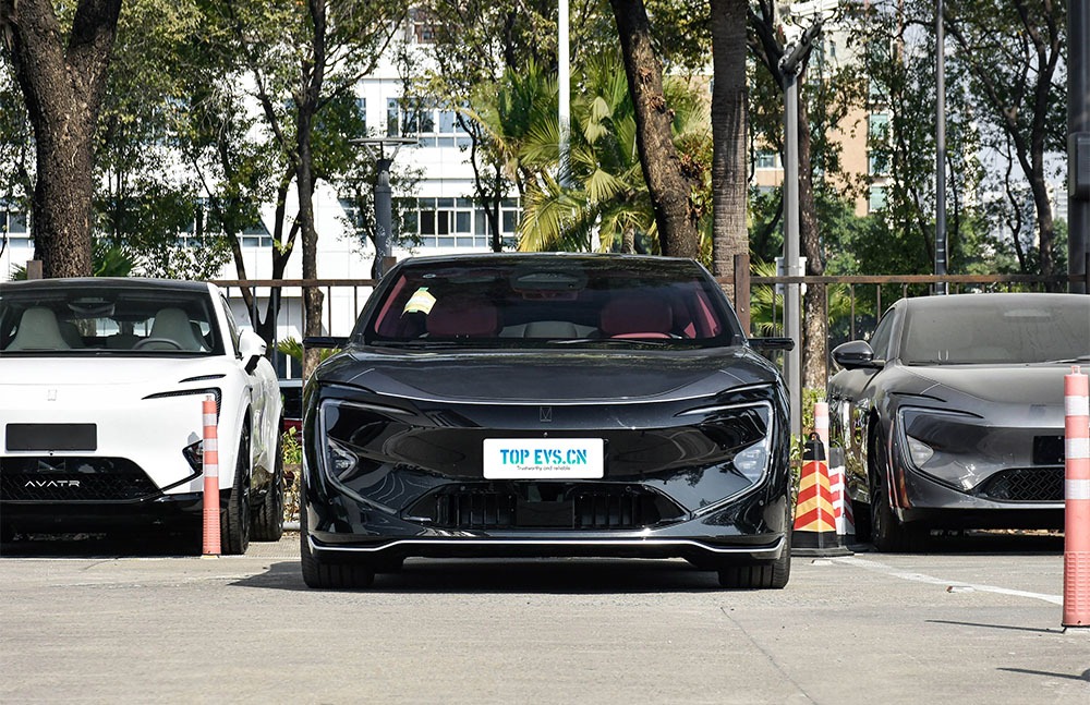 imgi_3_1_3(78) 2026 Avatr 12 EV– China Export Vehicle | CAR IN CHINA - Image 1